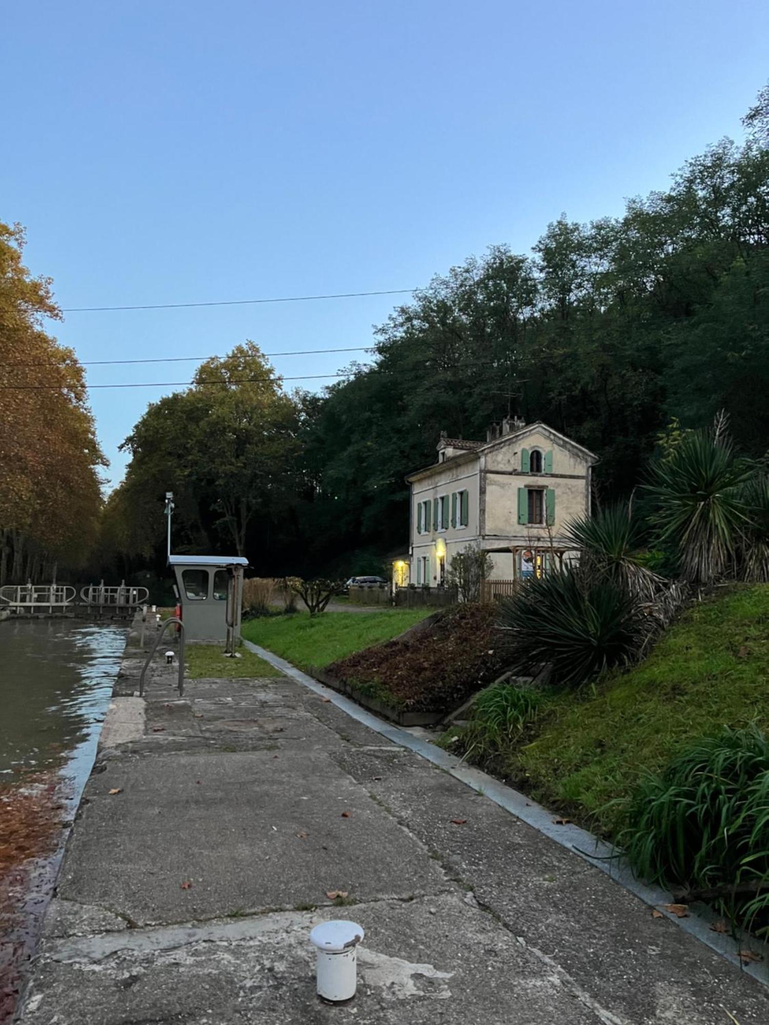 Maison Eclusiere Le Coup De Pompe Meilhan-sur-Garonne Zewnętrze zdjęcie